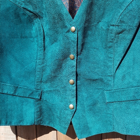 Vintage Green Suede Leather Vest - Picture 3 of 7